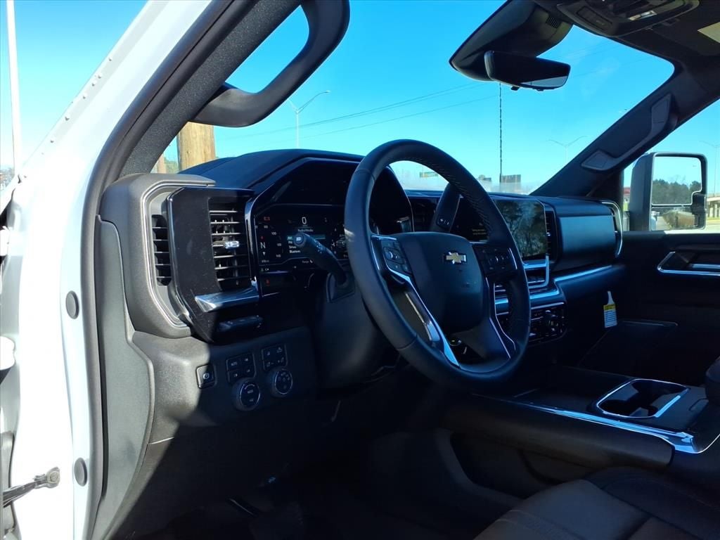2025 Chevrolet Silverado 3500 HD High Country