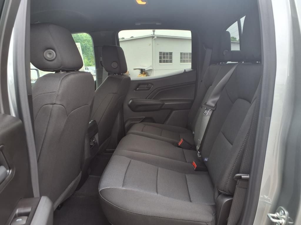 2025 Chevrolet Colorado WT/LT