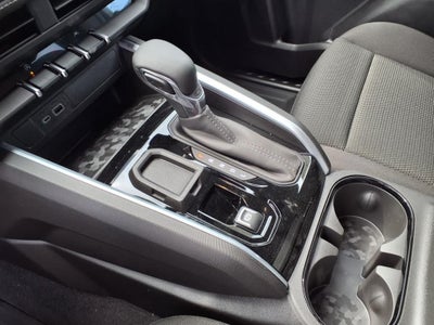 2025 Chevrolet Colorado WT/LT